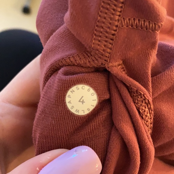 Lululemon leggings, size 4 - Picture 3 of 3